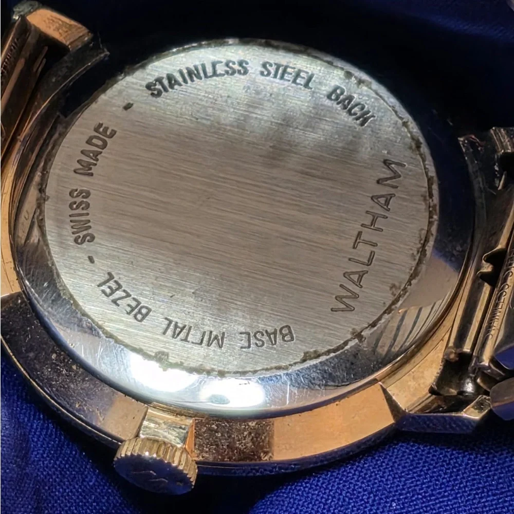 Waltham Minimalistic Swiss Made Manual Wind Circa 1960s Mens Watch